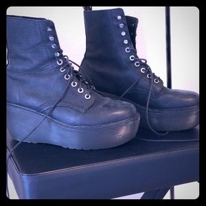 Doc Martens Jamila Platform Boot